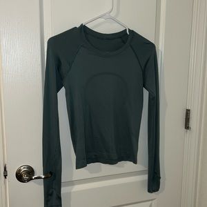 Lululemon workout shirt long sleeve